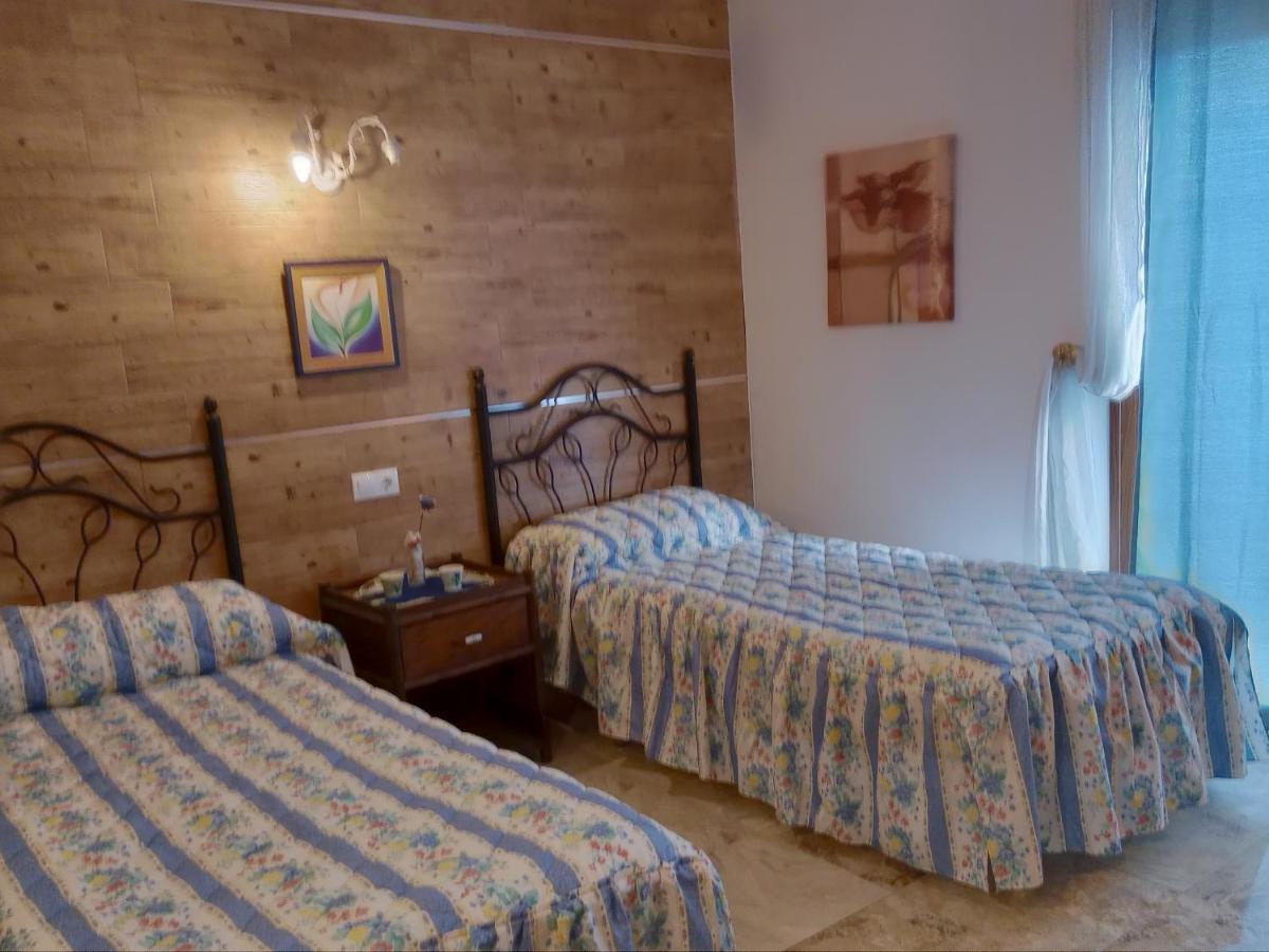 Cortijo Rural Molino El Tarahal Con Piscina Y Zonas Compartidas Exterior foto